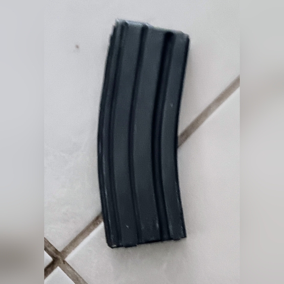 (Lot of 3)  M16 / M4 5.56 30 Round magazines Used - Picture 9 of 12